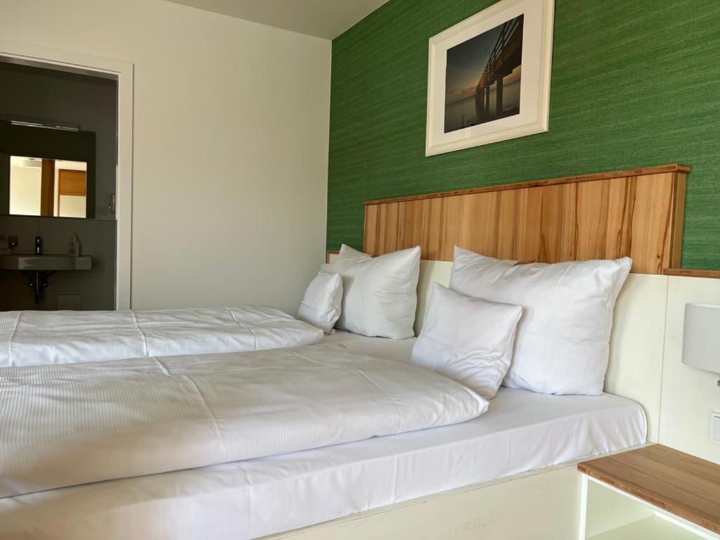 Hotel Ostseeland รอสต็อค ภายนอก รูปภาพ