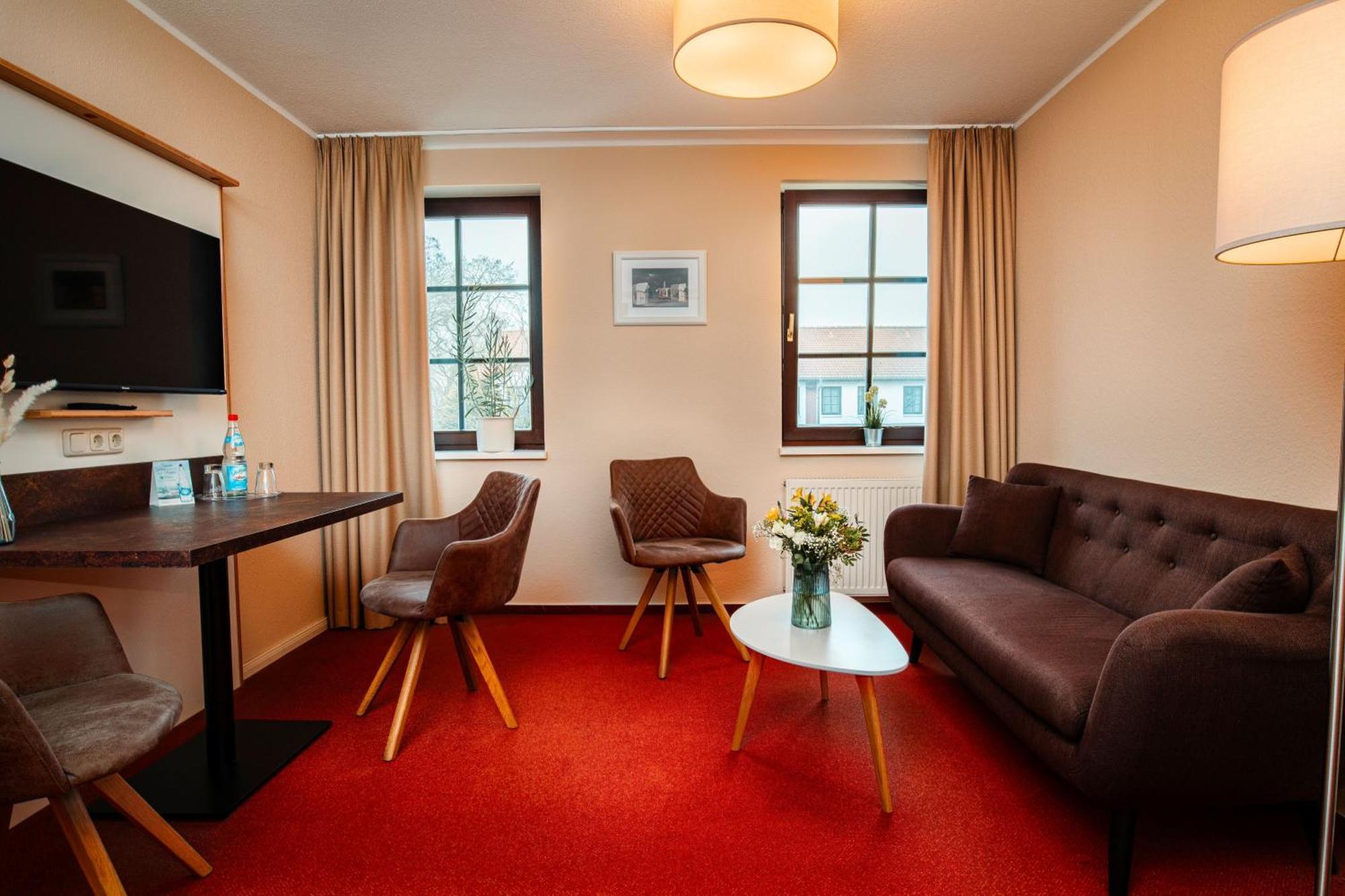 Hotel Ostseeland รอสต็อค ภายนอก รูปภาพ